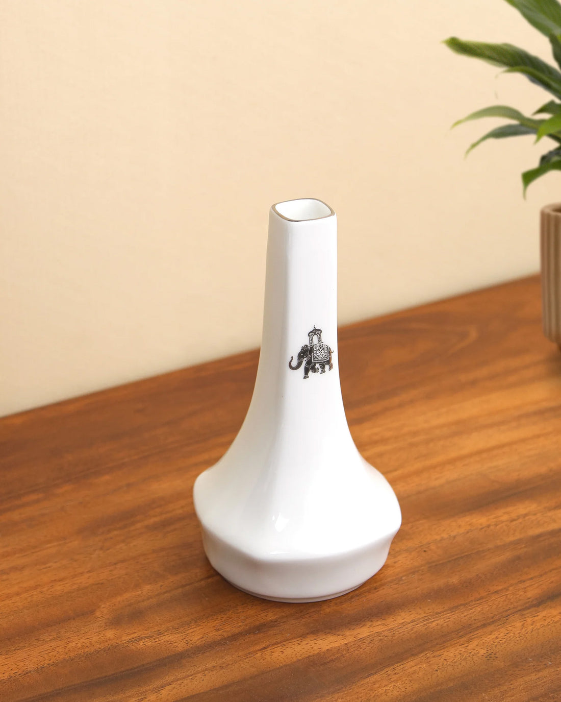 Single Pc || Gaj Modern Decorative Flower Vase